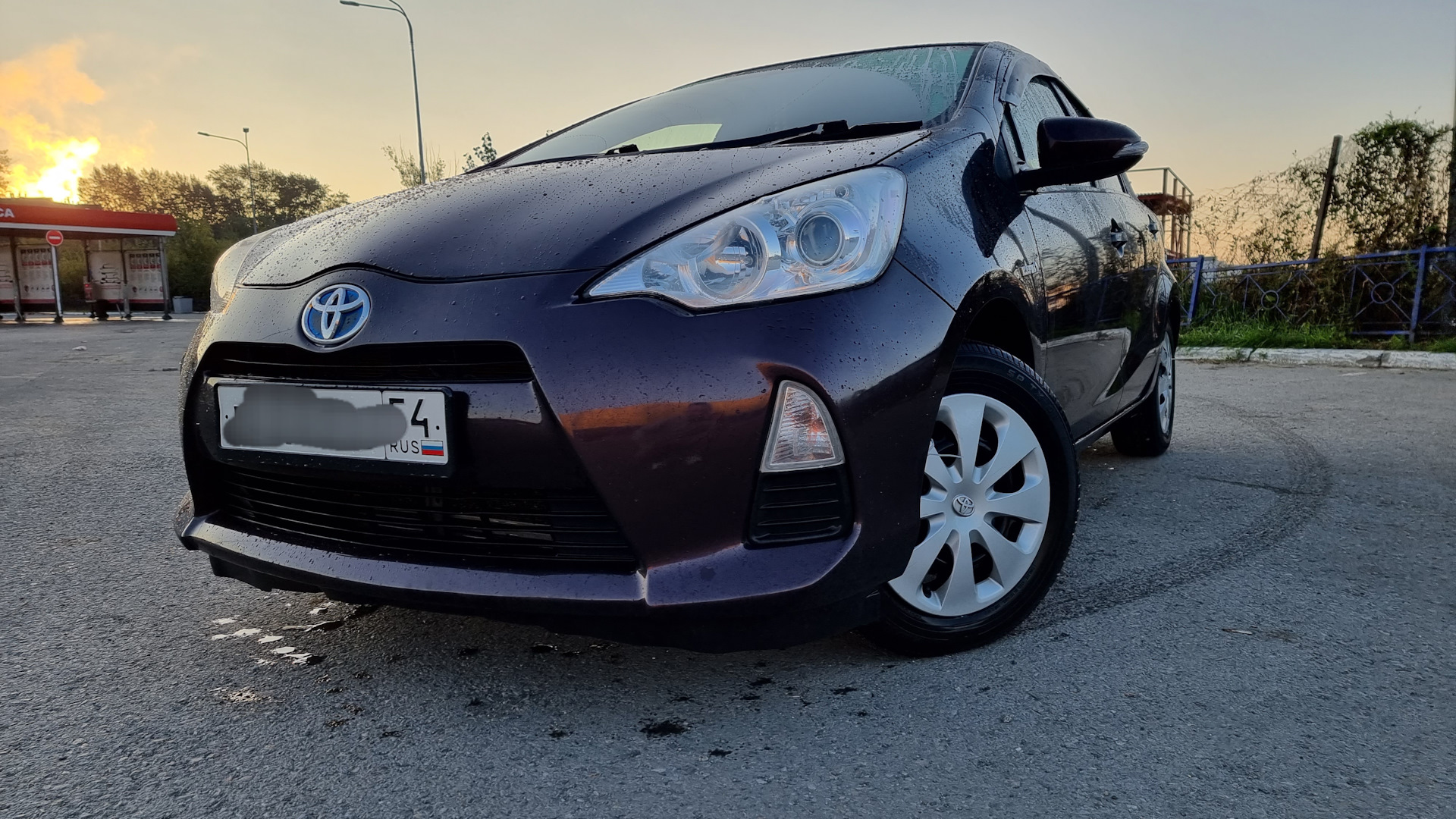 Toyota Aqua 1.5 гибридный 2014 | G Type на DRIVE2