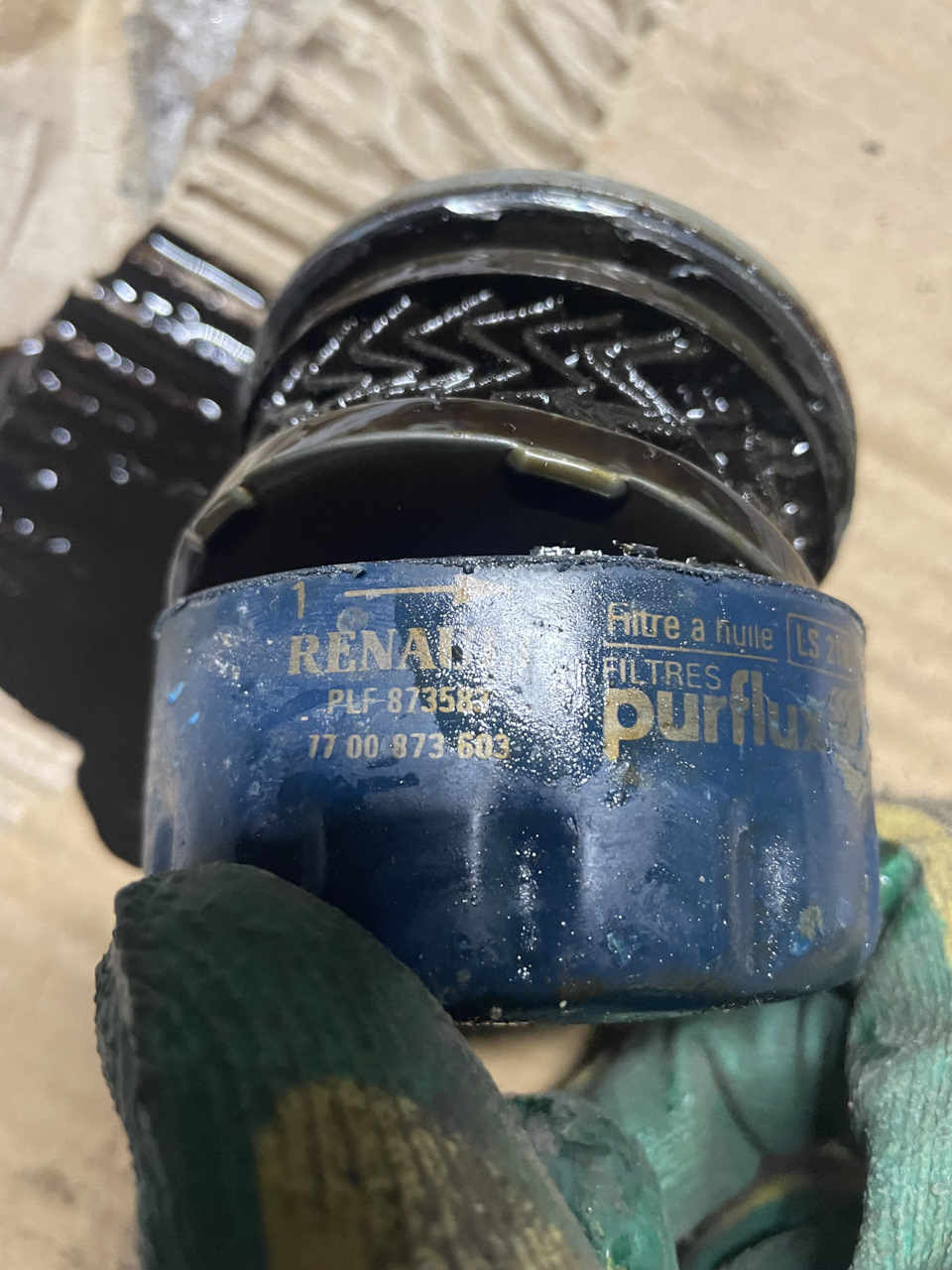 Фото в бортжурнале Renault Symbol. Запчасти на фото: B7350