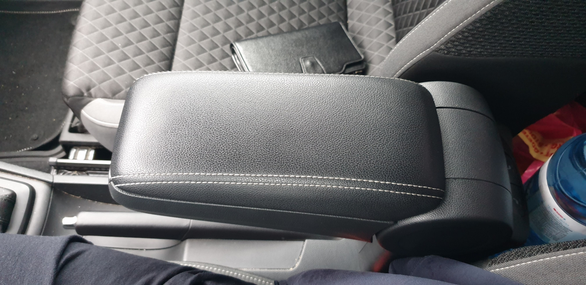 Подлокотник — Skoda Rapid (1G), 1,6 л, 2019 года | наблюдение | DRIVE2