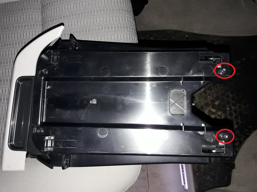 Фото в бортжурнале Volkswagen Multivan (T6)