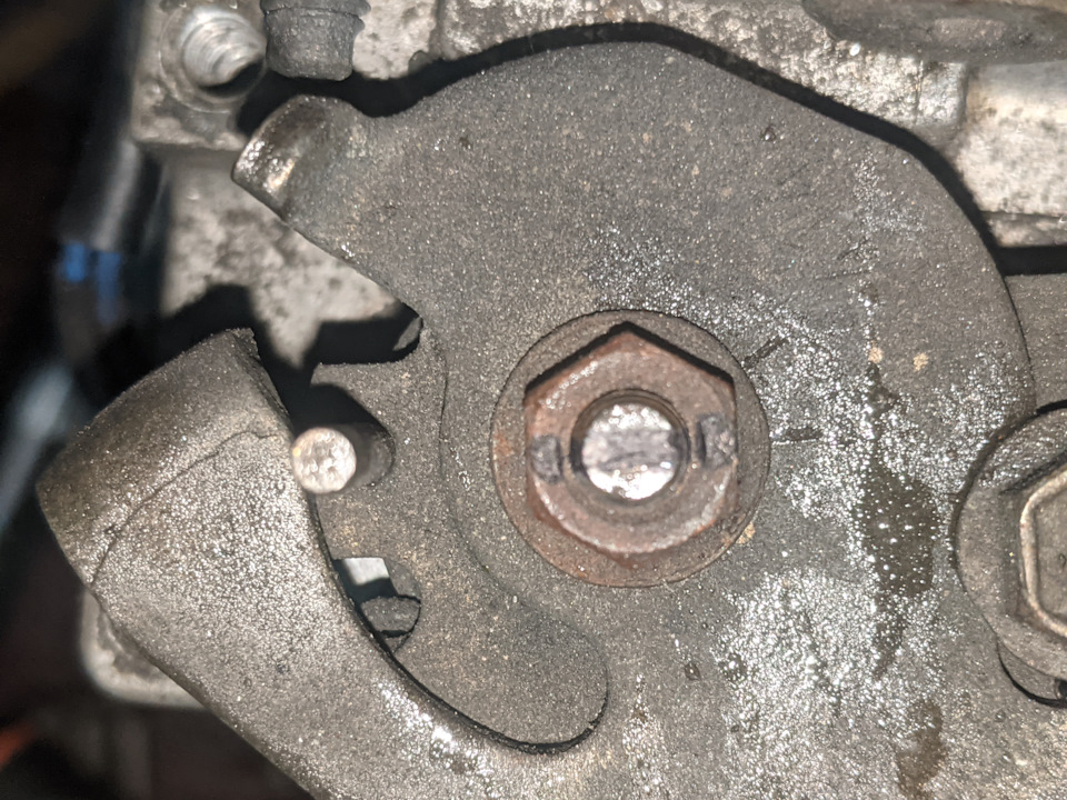 Фото в бортжурнале Toyota HiAce (H100)