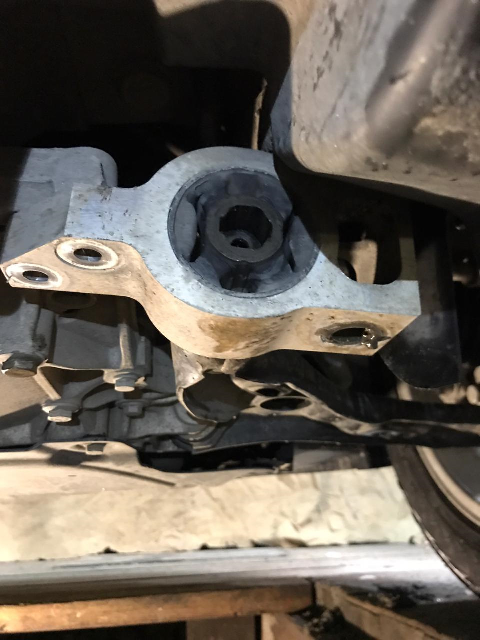 Старый — Volkswagen Passat Alltrack (B7)