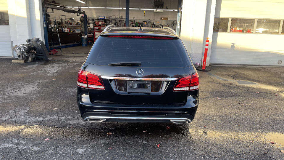 Фото в бортжурнале Mercedes-Benz E-Class (W212)