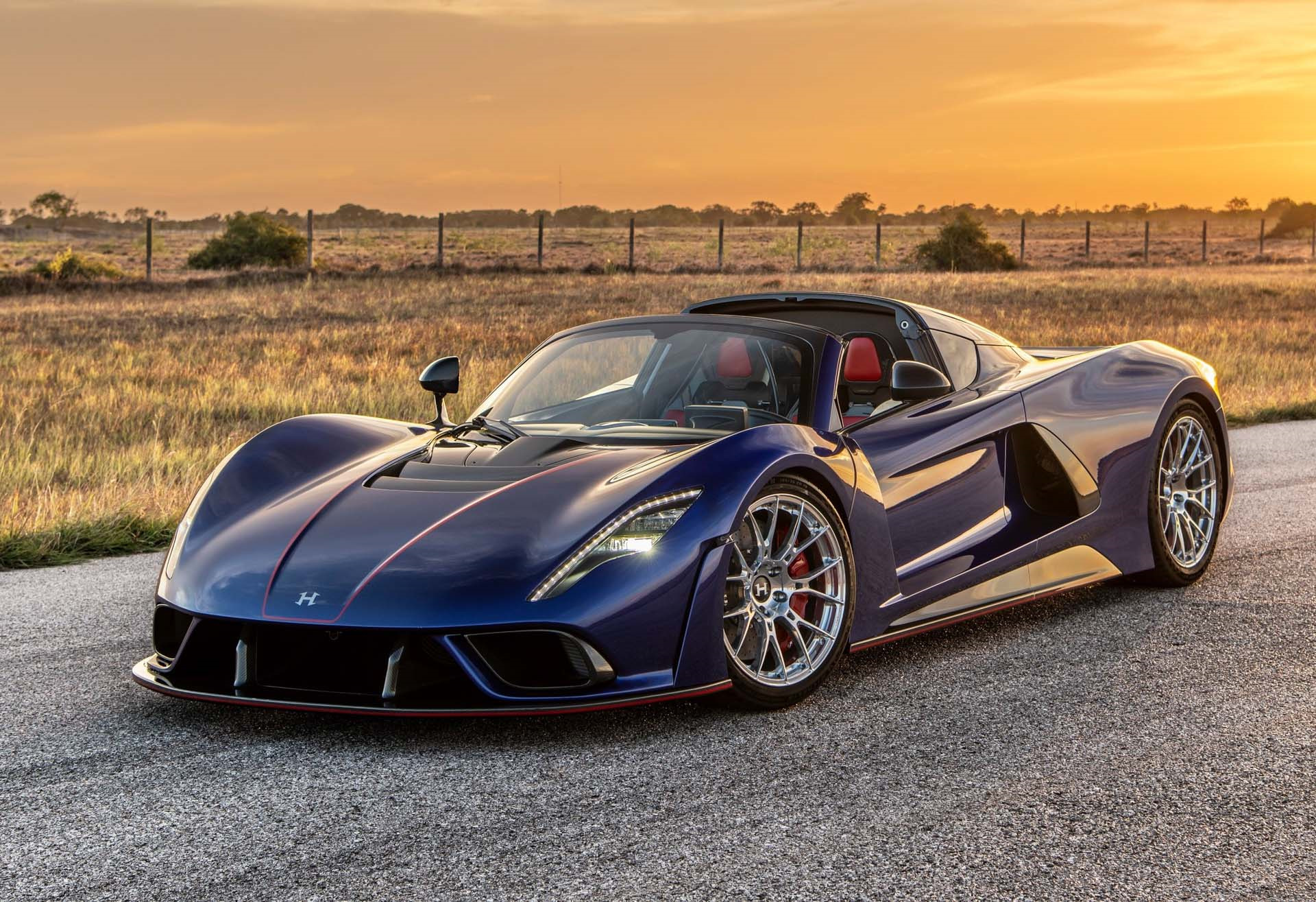 Гиперкар Hennessey Venom f5