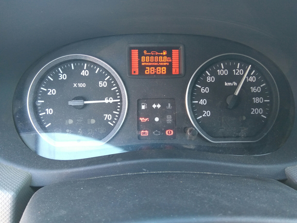 Фото в бортжурнале Renault Sandero 1G