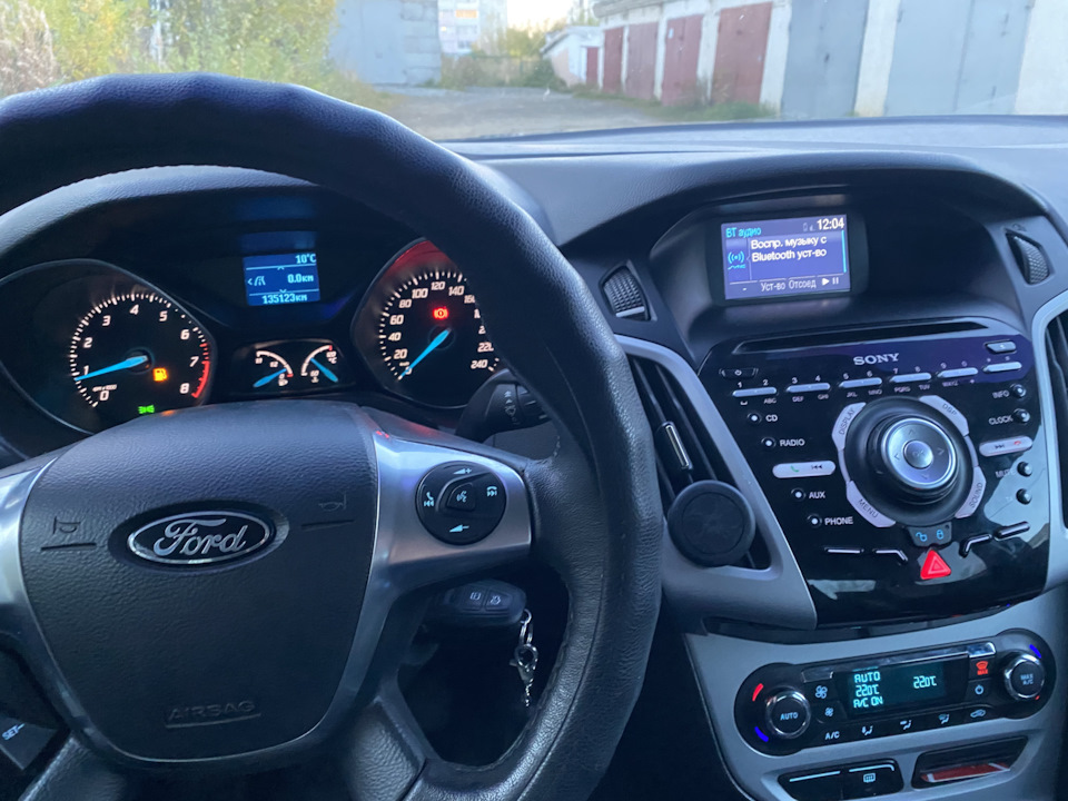Пока как то так. Не хватает центрального динамика. — Ford Focus Sedan III