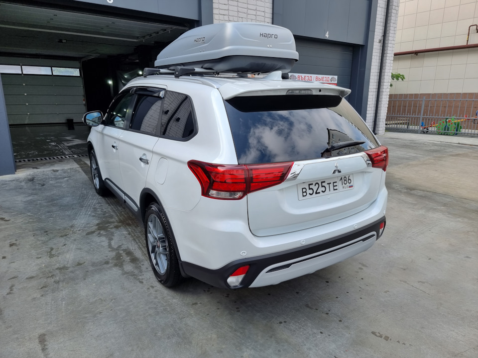 Бампер задний с парктроником mitsubishi outlander 2019. Аутлендер 3 задний. Аутлендер 3 задний. Задний бампер митсубиси аутлендер 3 2018-. Митсубиси аутлендер задний бампер.