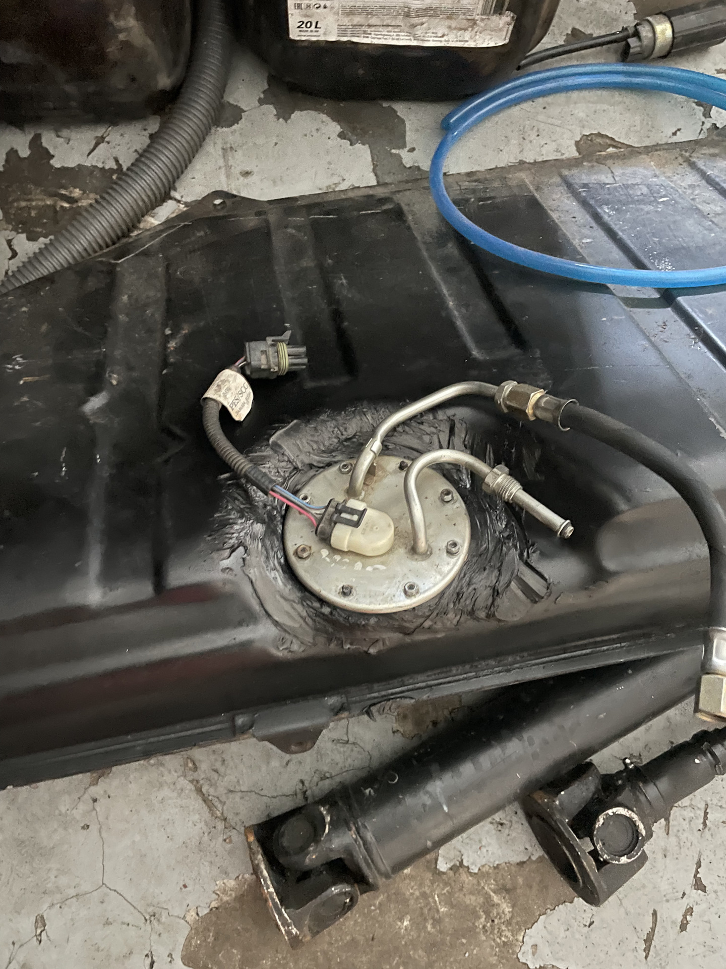 Переделка карбюраторного бака нивы в инжекторный — Lada 4x4 3D, 1,6 л ...