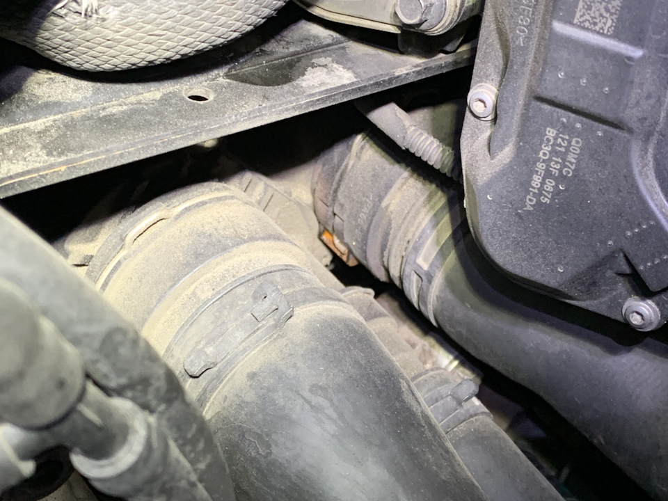 Течет антифриз с патрубков термостата Range Rover 4,4 — Land Rover ...