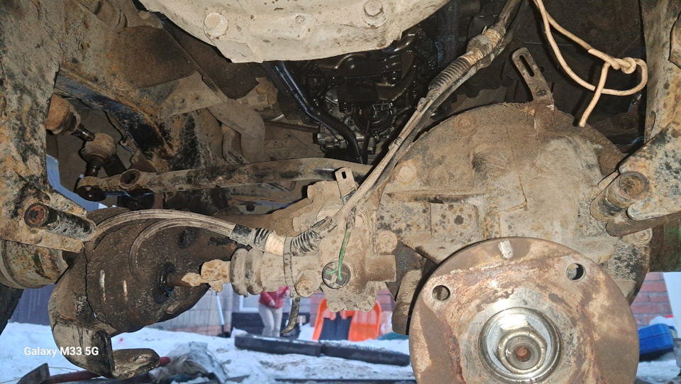 Причина стука в двигателе — Mazda BT-50, 2,5 л, 2010 года | своими ...