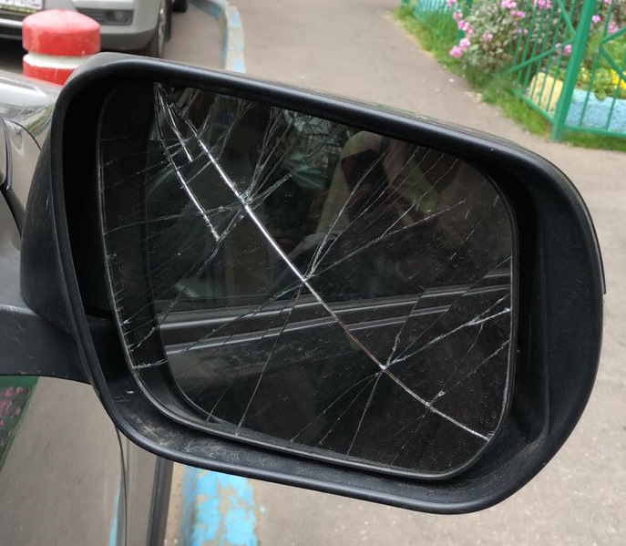 Расколотил правое зеркало. Ищу элемент с обогревом — Suzuki Grand ...