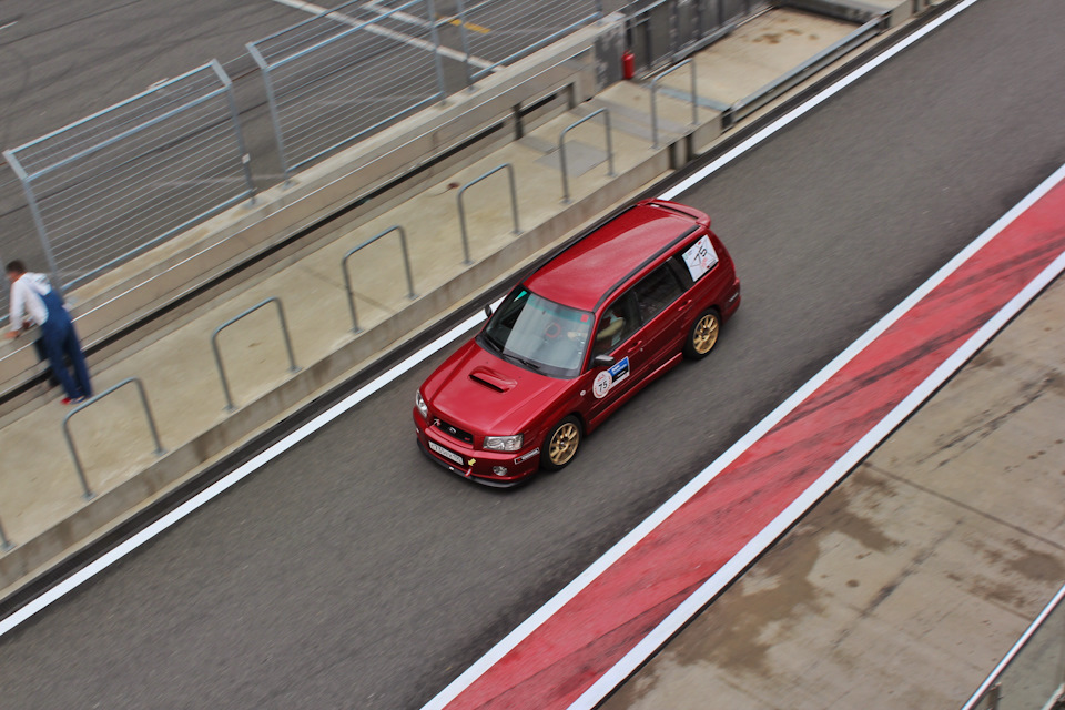 Лопнуло лобовое стекло. — DRIVE2