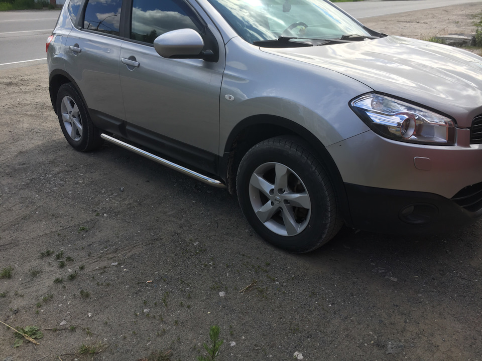 Защита порогов — Nissan Qashqai (1G), 2 л, 2011 года | стайлинг | DRIVE2