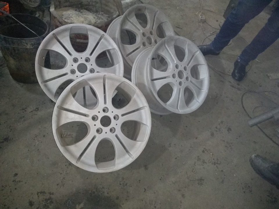 Красим диски — Nissan Cefiro (A33), 2 л, 2000 года | колёсные диски ...