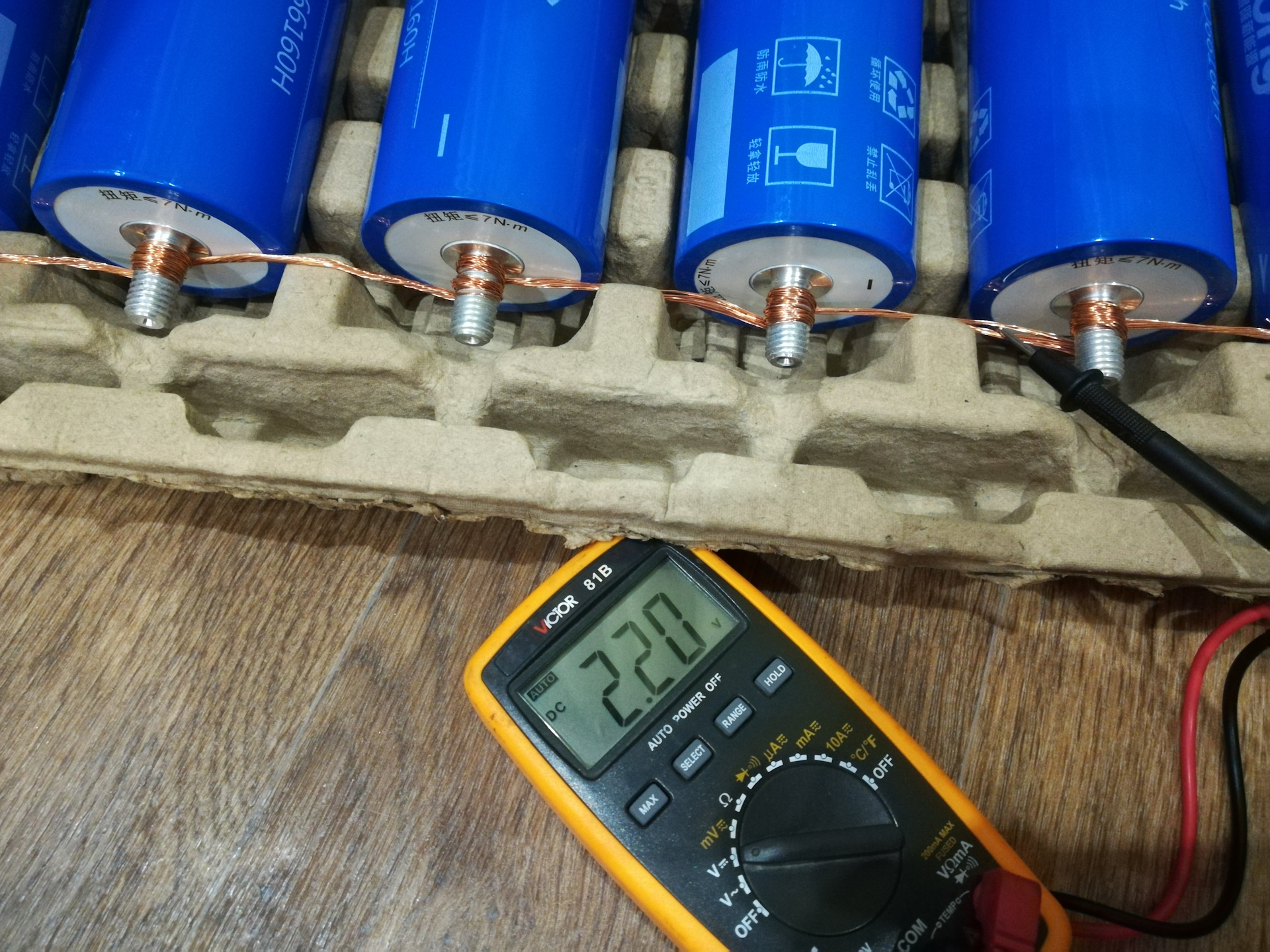 литий титанат 33а. тестер для титаната. ёмкость аккумулятора 18650 по цвету. лто аккумуляторы. секция титаната 35а.