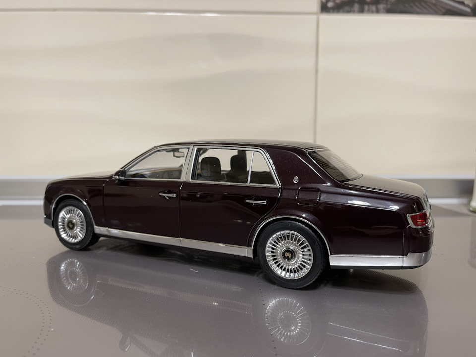 Toyota Century [LCD] 1:18 — Сообщество «Масштабные Модели» на DRIVE2