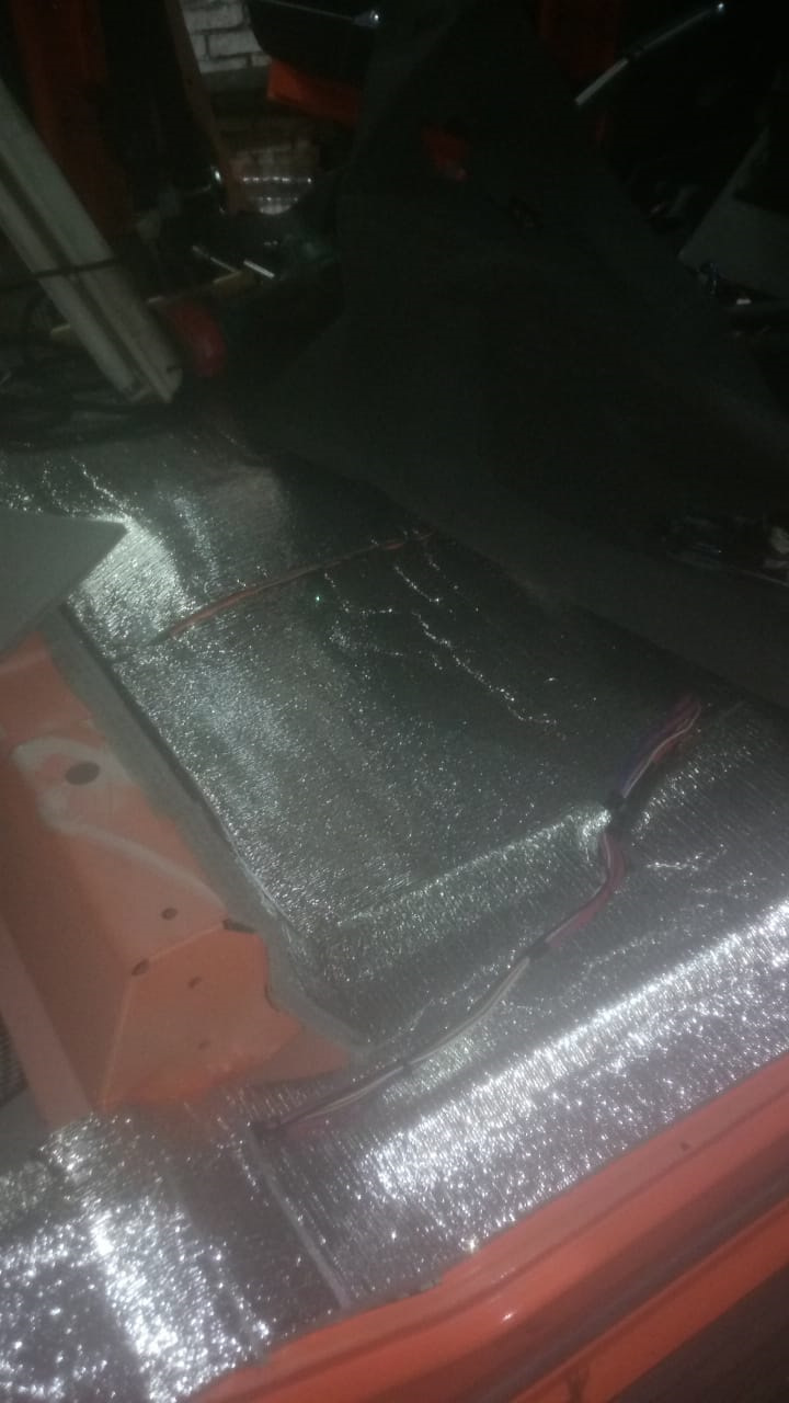 На трибунах становится тише. Шумоизоляция Патриота. — УАЗ Patriot, 2,7 ...