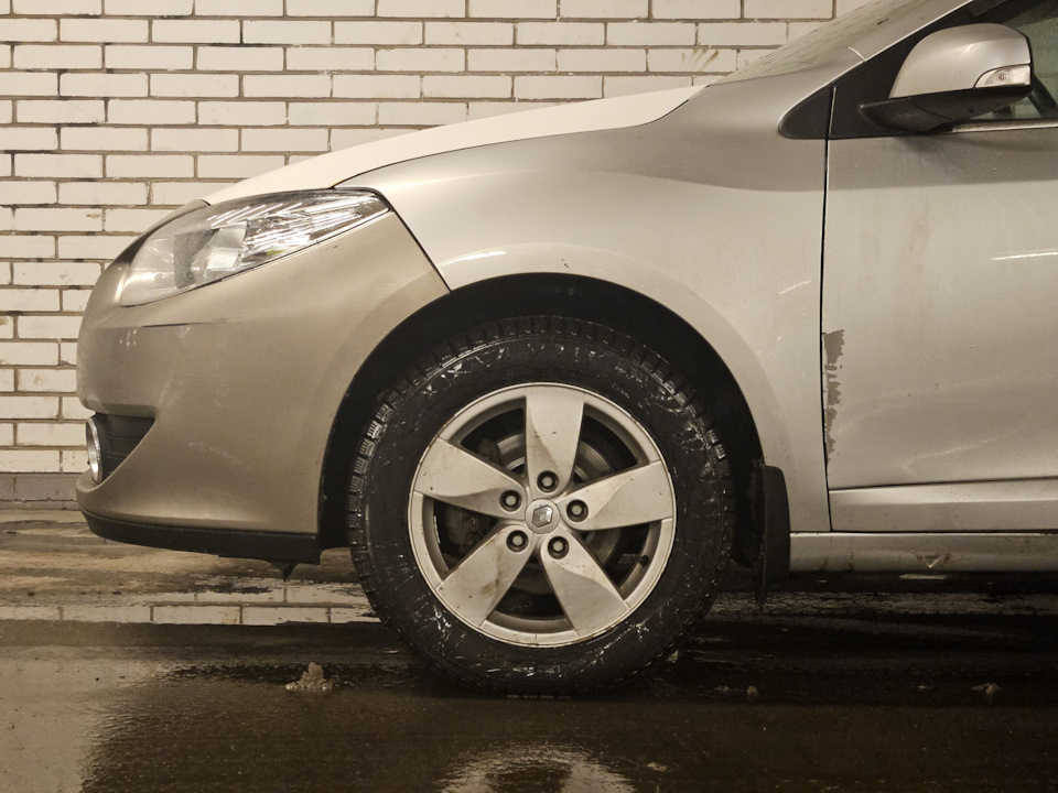 Замена передних пружин — Renault Fluence, 1,6 л, 2012 года | тюнинг ...