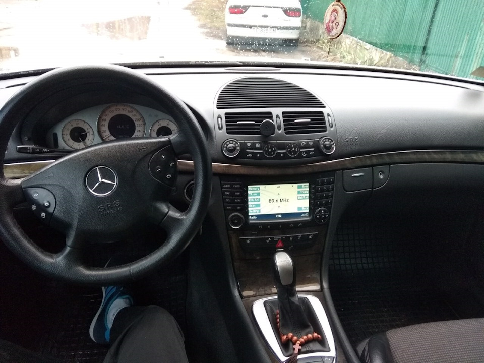 камера заднего вида — Mercedes-Benz E-class (W211), 2,7 л, 2004 года ...