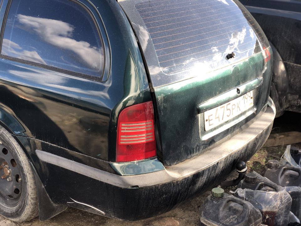 Photo from the logbook Skoda Octavia Combi A4 Mk1