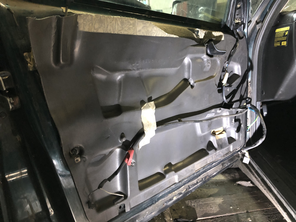 Плохо открывалась водительская дверь — Saab 9000, 2 л, 1995 года ...