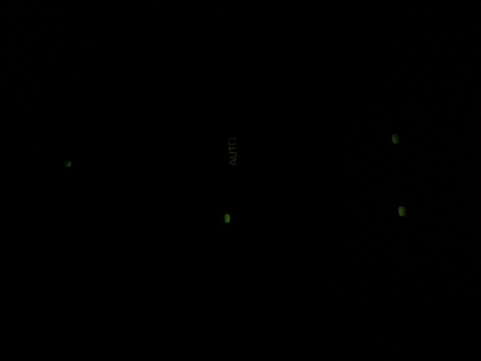 Подсветка блока стеклоподъемников — Toyota Corolla (110), 1,5 л., 1995 ...