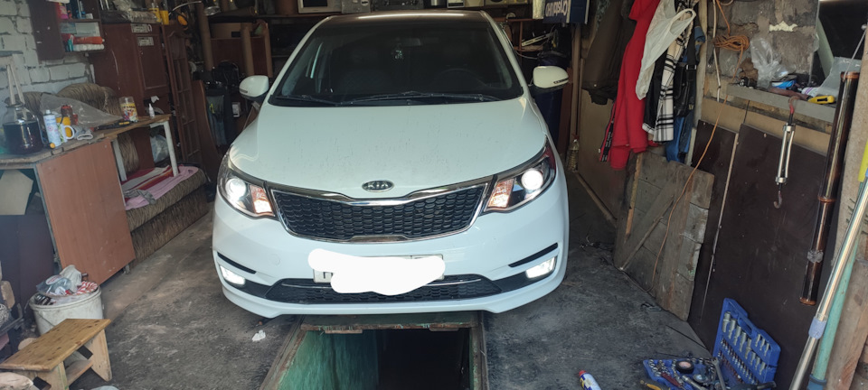 Установка морды от рестайлинга с линзованными фарами — KIA Rio (3G), 1 ...