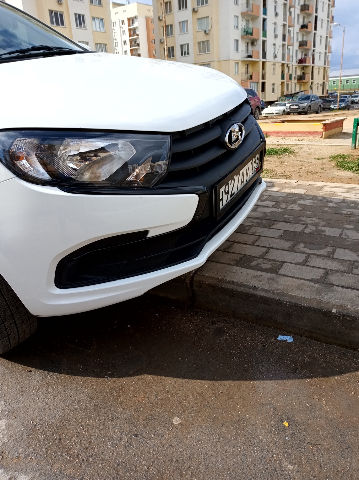 Молдинги на гранту FL — Lada Гранта (2G) FL, 1,6 л, 2020 года | тюнинг ...