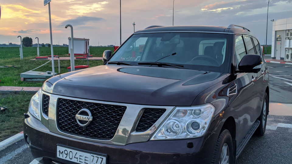 Nissan Patrol y62 2010