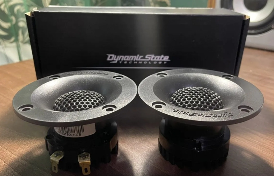 Установка рупоров в торпедо — Dodge Caliber, 1,8 л, 2007 года ...