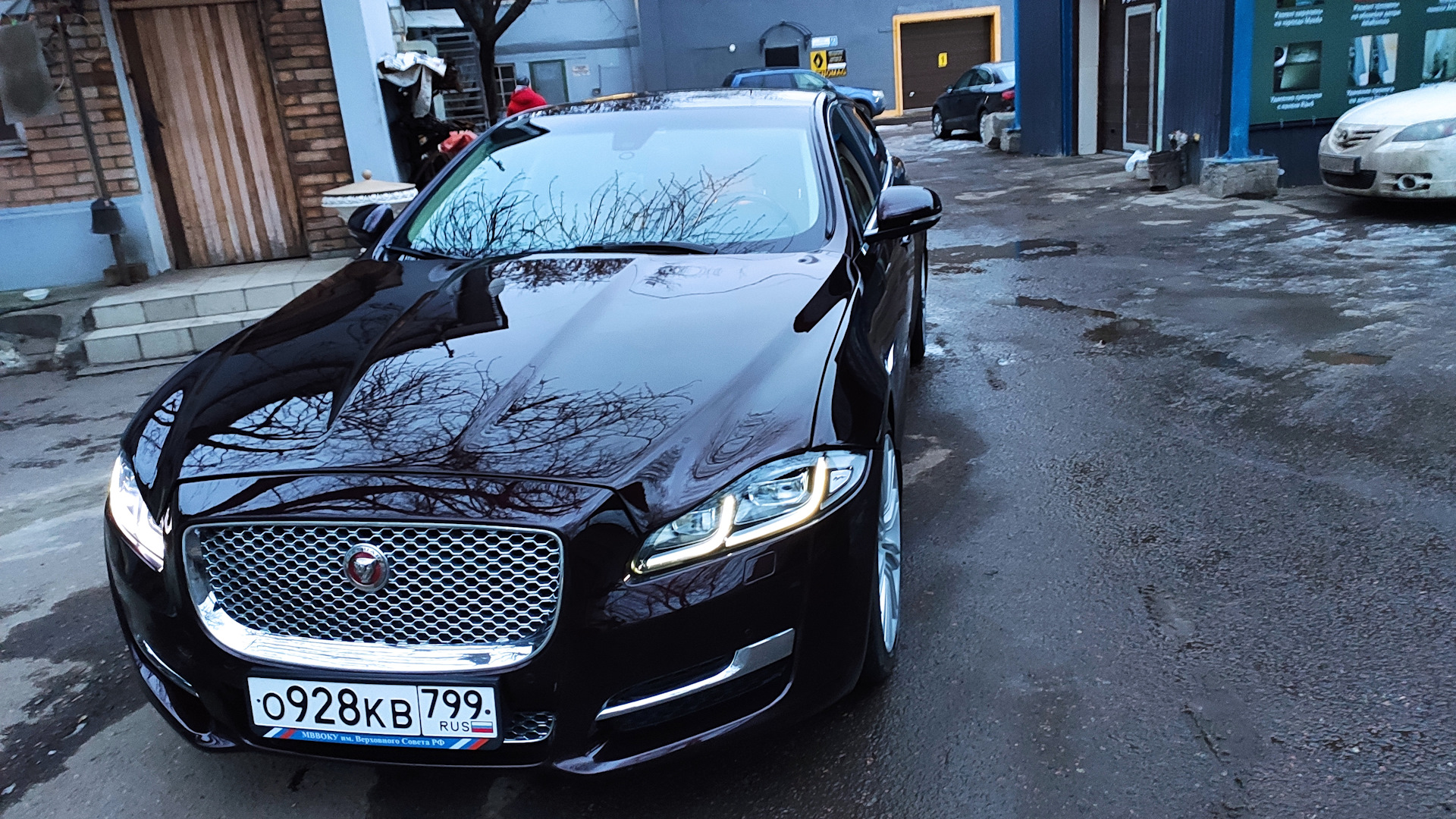 Jaguar XJ Mark 4 3.0 дизельный 2011 | L 3.0 Ddddizel на DRIVE2