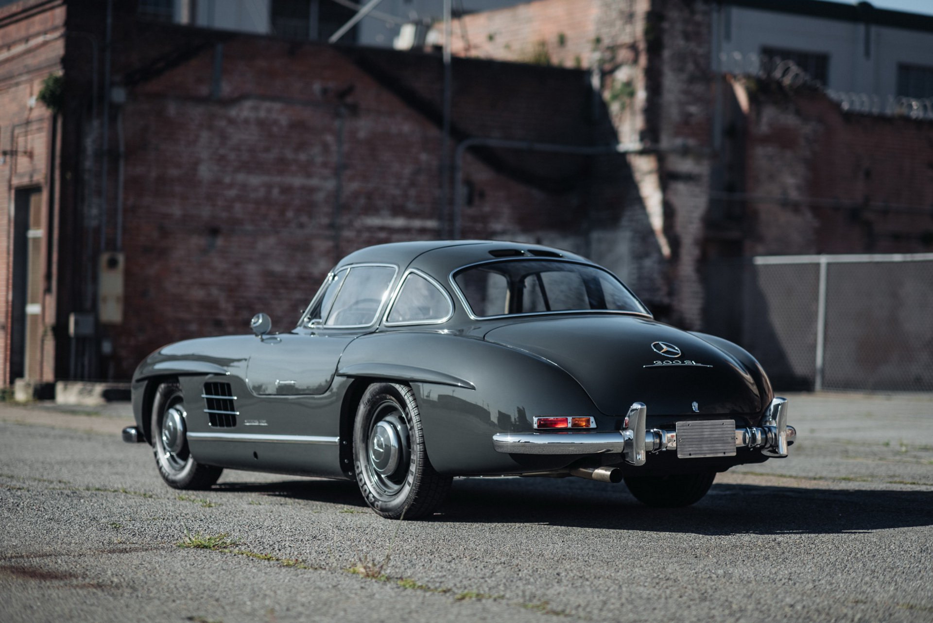 Mercedes 300sl колесо