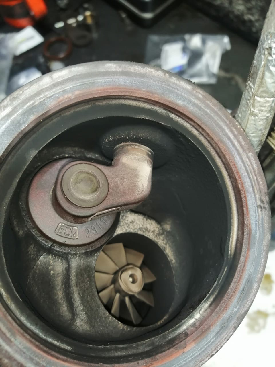Замена уплотнителей теплообменника — Opel Astra J GTC, 1,4 л, 2012 года ...