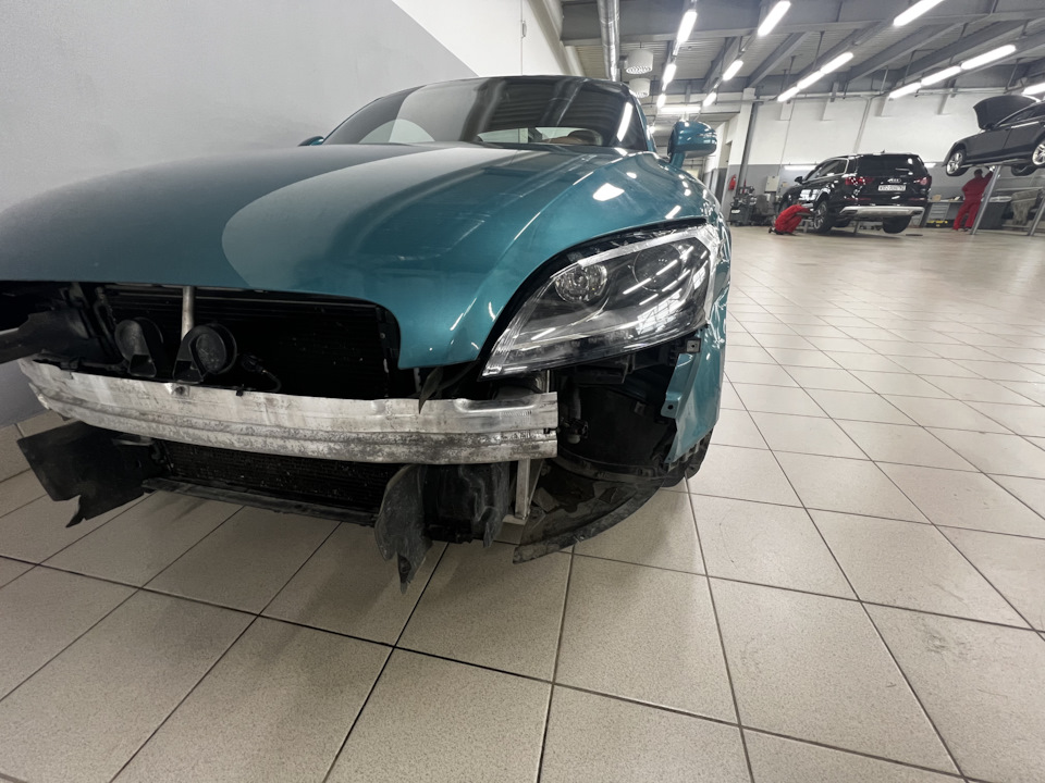 Фото в бортжурнале Audi TT (2G)