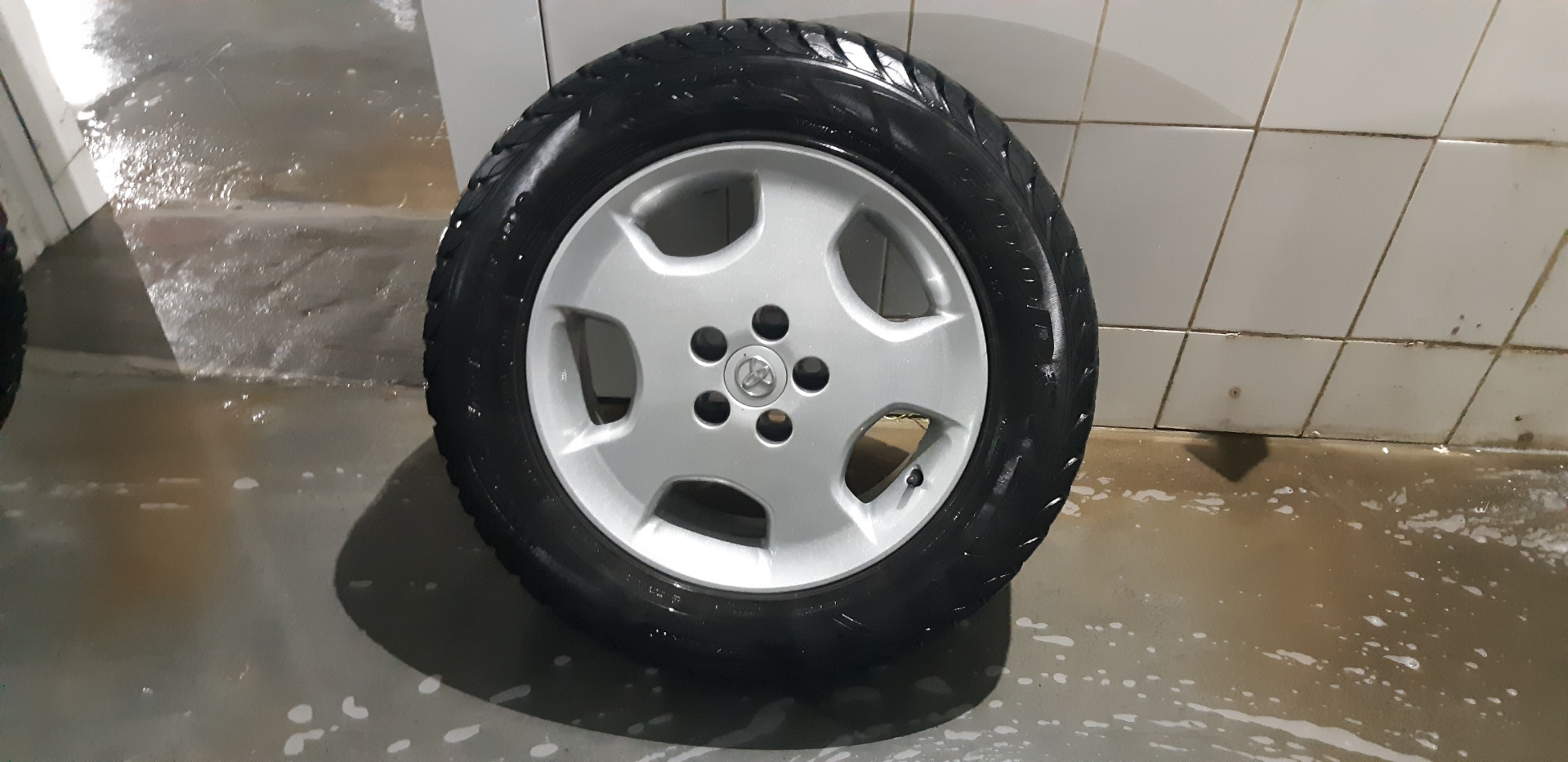 📌Ремонтная ошиповка зимних шин. 🗜 Готовим сами, летом. — Toyota Kluger ...