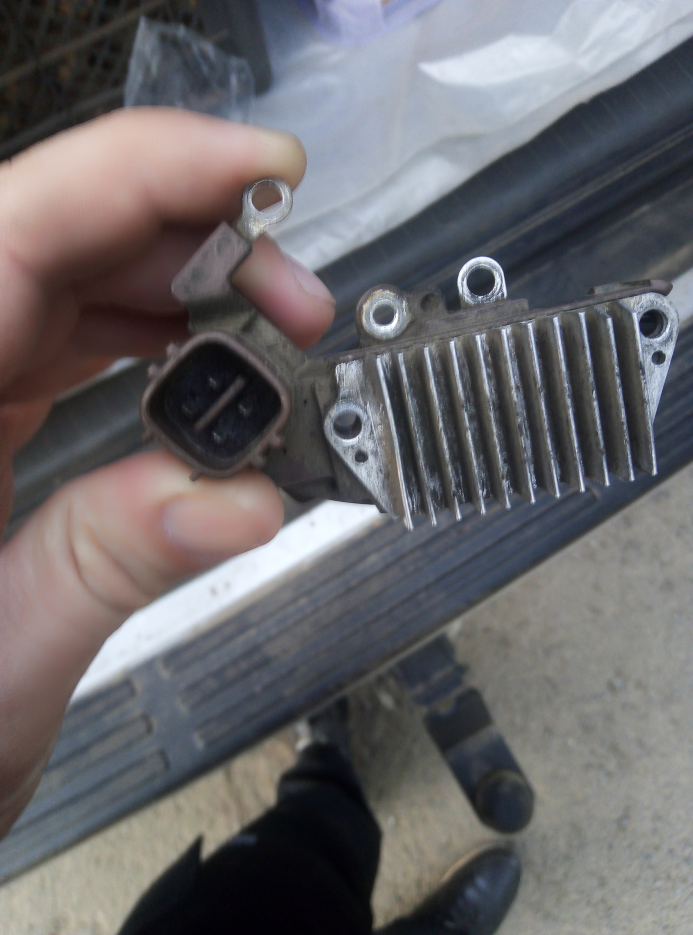 Перезаряд генератора 3RZ-FE — Toyota Land Cruiser Prado 120-series, 2,7 ...