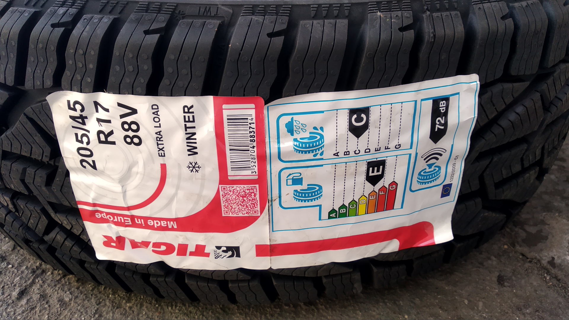 Tigar winter 205. Tigar Winter 205/45 r17 88v. Шина Tigar Winter 205/45r17. Тигар 205/45 r17. 205/45/17 V88 Tigar Winter.