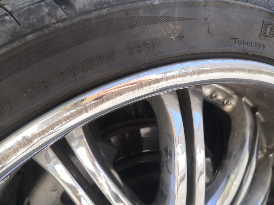 Шины летние 265/35 R22, литые диски 22tis 9,5Jx22 ET12 5x115 на ...
