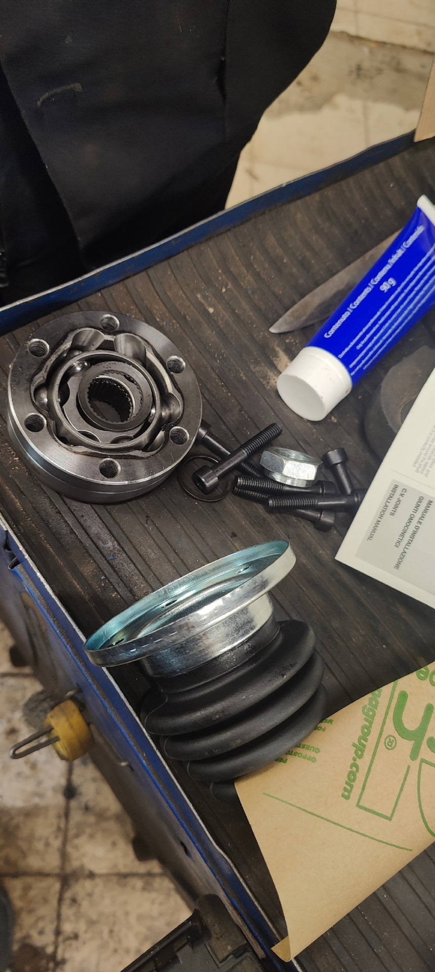 Попал маслом в кашу. Лопнул шрус. — Skoda Octavia A4 Mk1, 1,8 л, 2001 ...