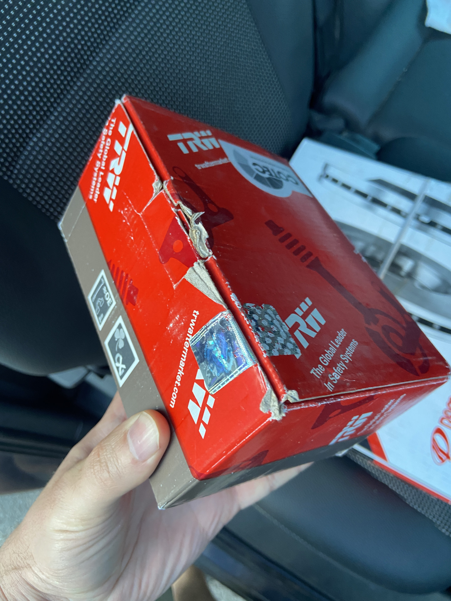 Замена передних дисков и колодок — Опель зафира Б — Opel Zafira B, 1,8 ...