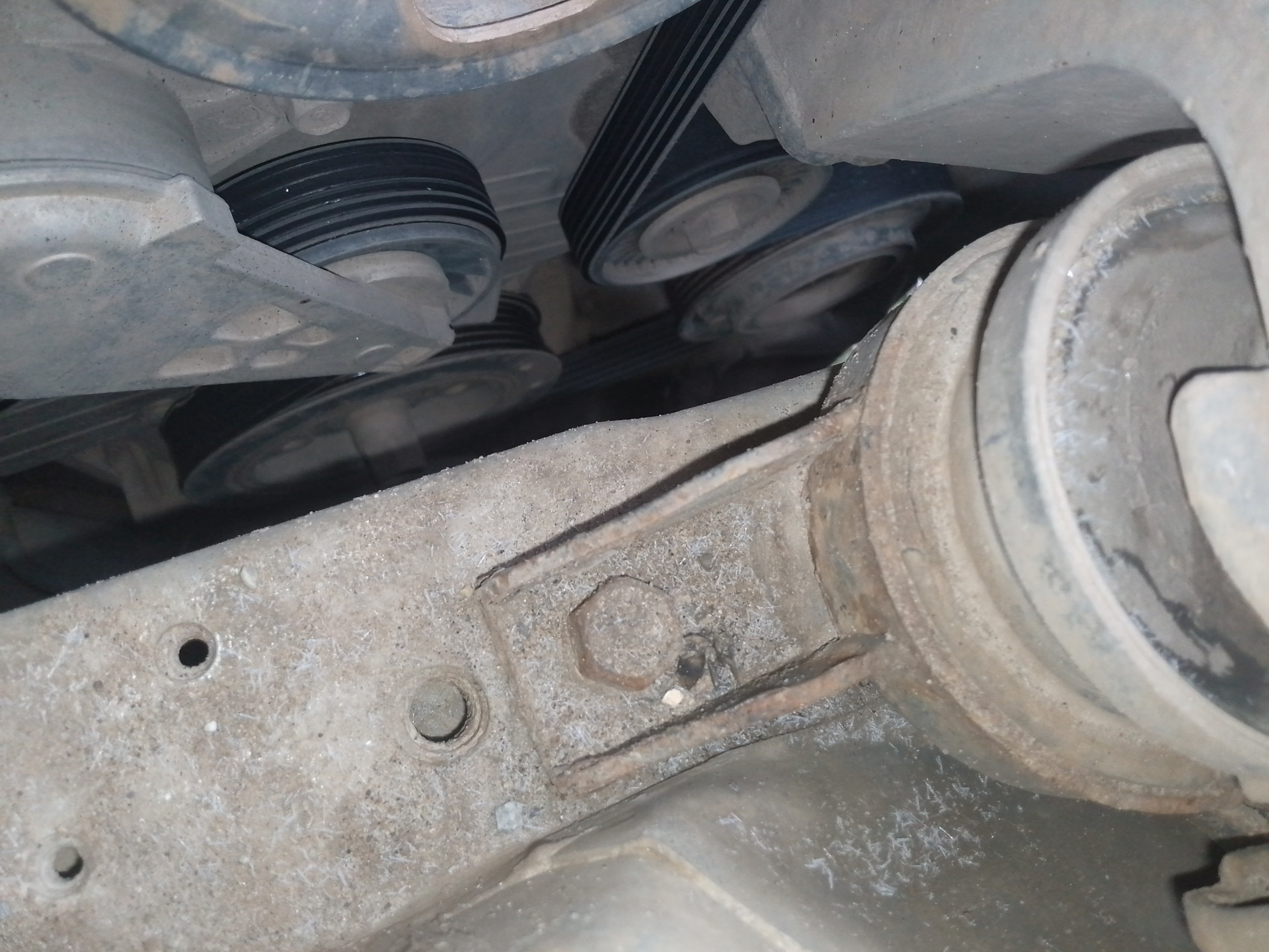 Приводной ремень в обход кондицеонера — Hyundai Santa Fe (1G), 2,7 л ...