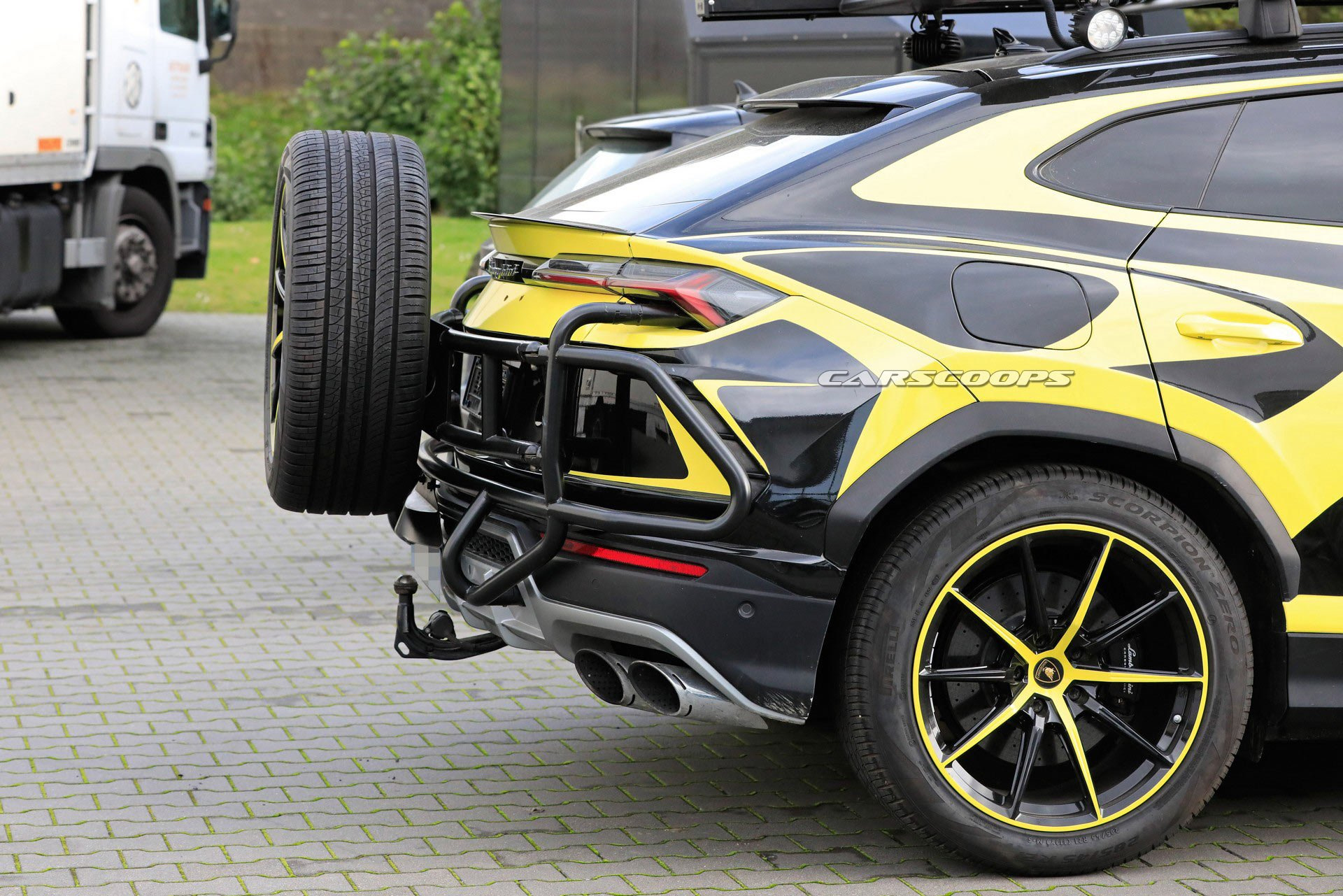 Lamborghini Urus drive2