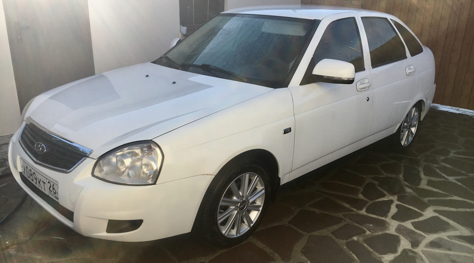 Мойка, камрики, пора в малярку — Lada Приора хэтчбек, 1,6 л, 2009 года ...