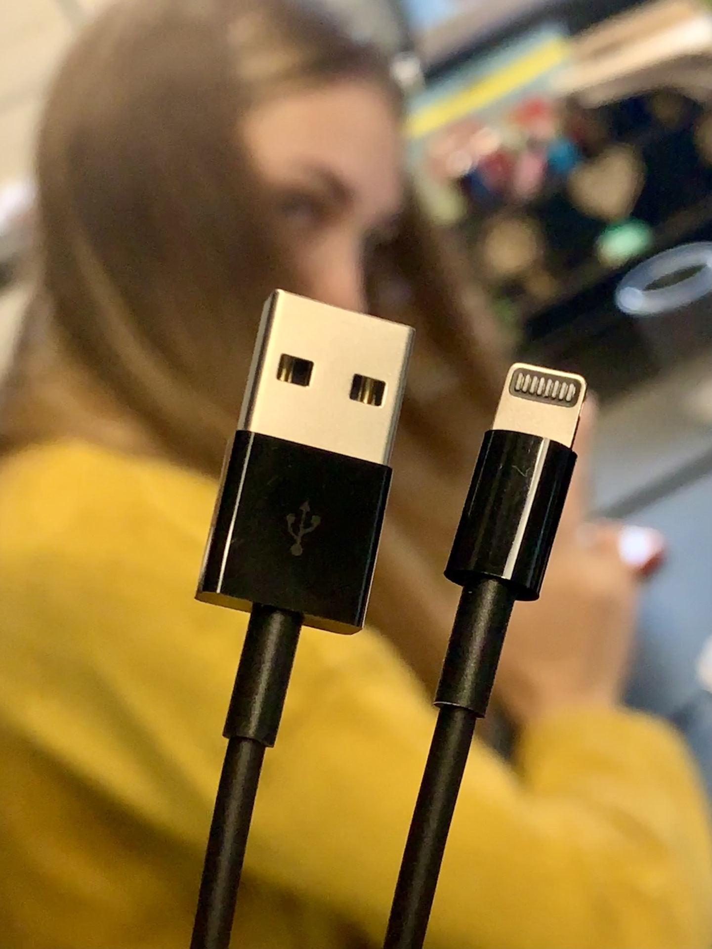 Оригинальный Чёрный Lightning кабель за 7500 — DRIVE2