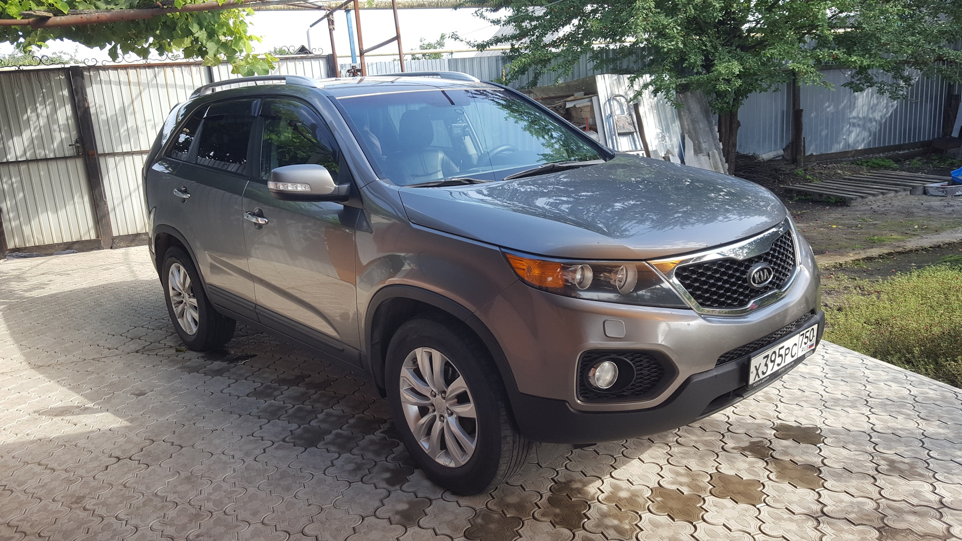 Kia Sorento 2012 2 2 дизель