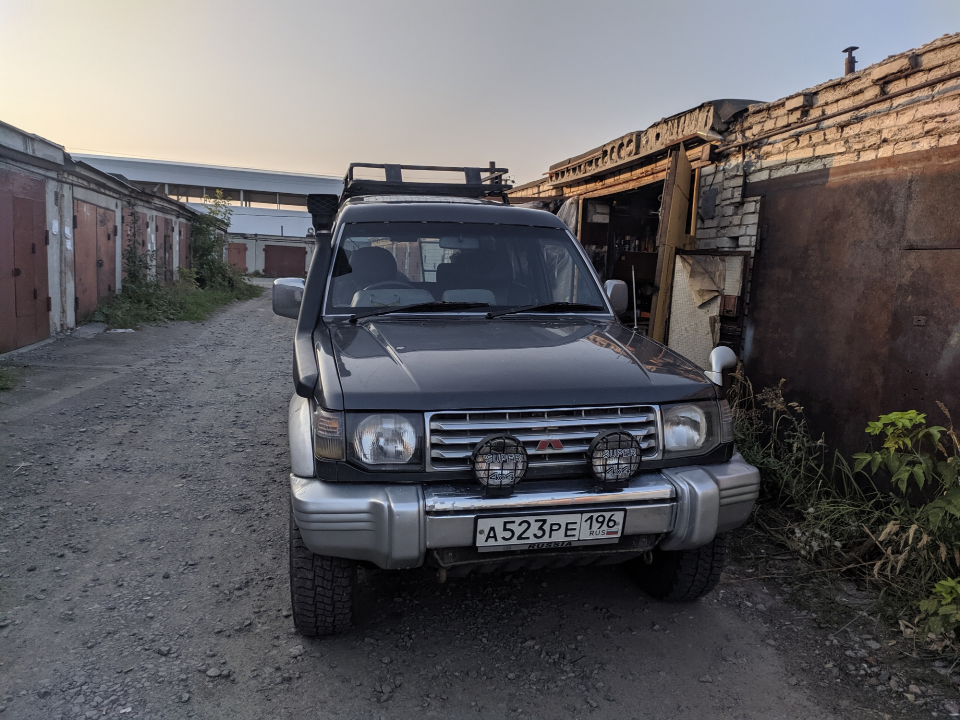 Оформление — Mitsubishi Pajero (2G), 2,5 л, 1993 года | покупка машины |  DRIVE2