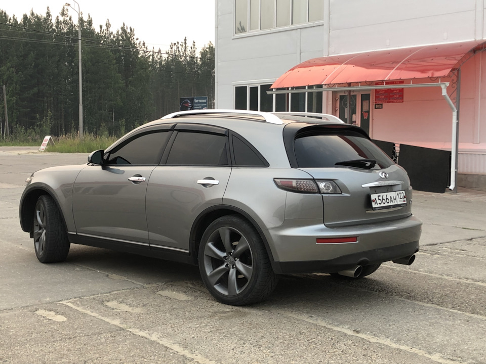 Infiniti FX 1g