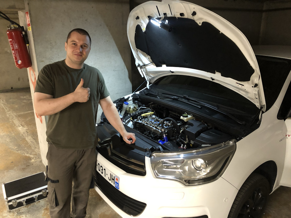 Максим и его авто — Citroen C4 (2G)