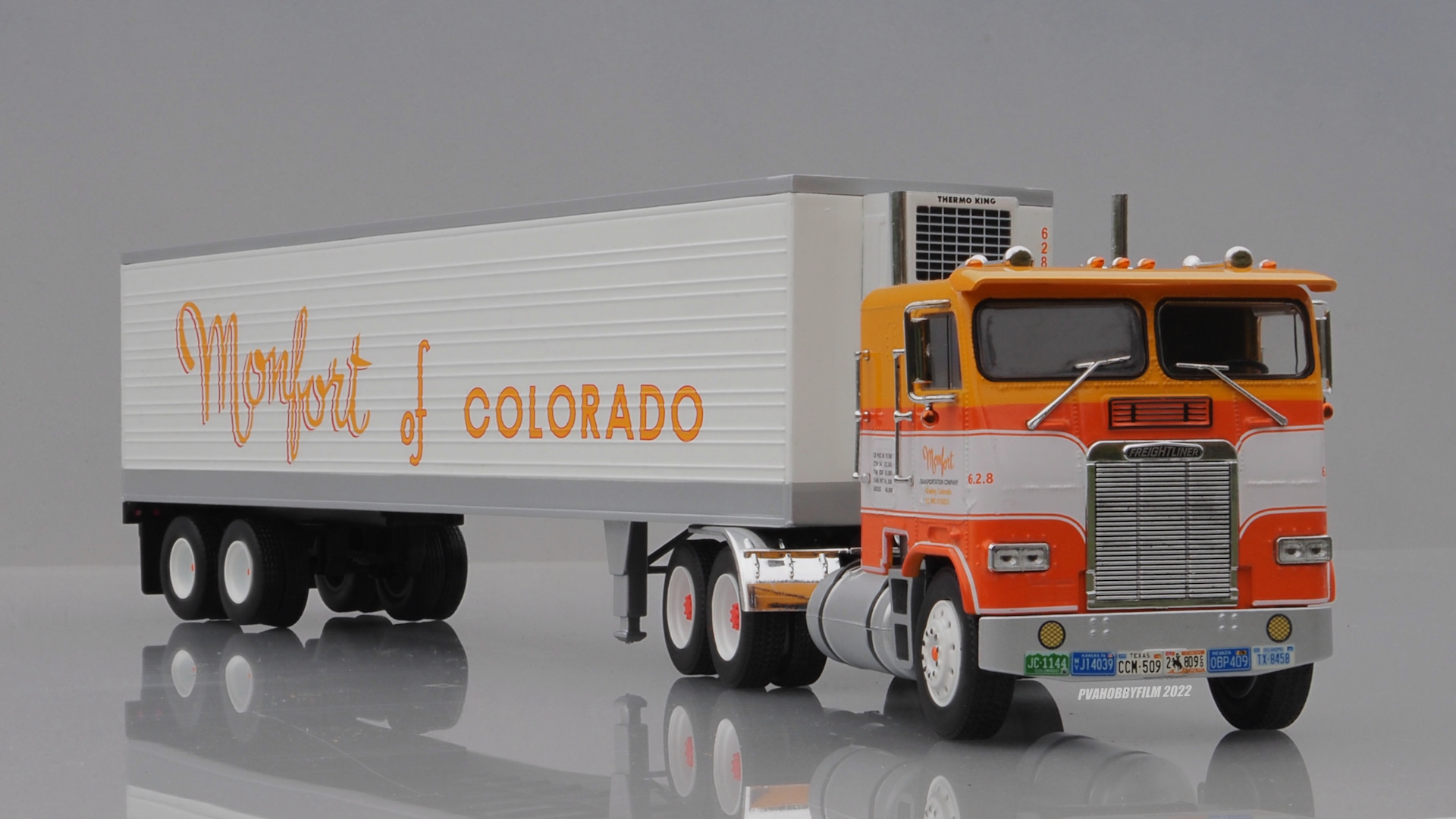 Freightliner FLA COE with Trailer (1:43 Iconic Replicars #43-0366) —  Сообщество «Масштабные Модели» на DRIVE2