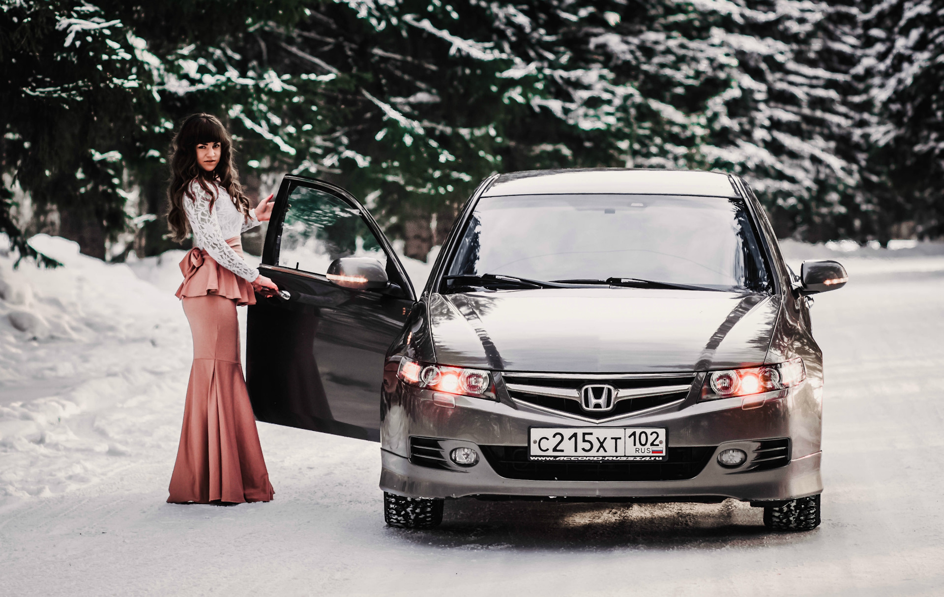 Mitsubishi ASX, замена стекла фары и чистка внутри — AtomicGarage на DRIVE2